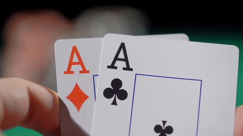 【德州撲克怎麼玩】終極指南：規則、技巧、策略全方位解析！